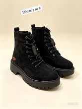 Load image into Gallery viewer, Shoes