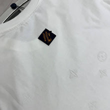 Load image into Gallery viewer, T-shirt