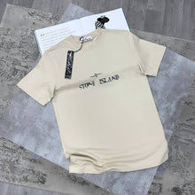 Load image into Gallery viewer, T-shirt