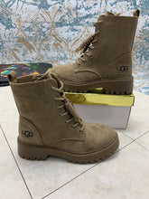 Load image into Gallery viewer, Shoes