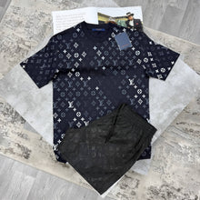 Load image into Gallery viewer, Tshirt