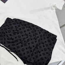 Load image into Gallery viewer, T-shirt