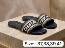 Load image into Gallery viewer, Slipper