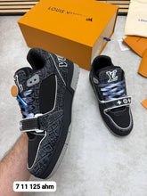 Load image into Gallery viewer, Shoes