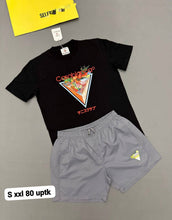 Load image into Gallery viewer, T-shirt