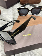 Load image into Gallery viewer, Sunglass