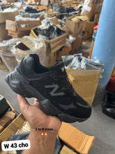 Load image into Gallery viewer, Shoes