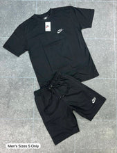 Load image into Gallery viewer, Tshirt