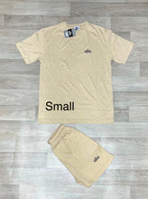 Load image into Gallery viewer, T-shirt