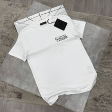 Load image into Gallery viewer, Tshirt