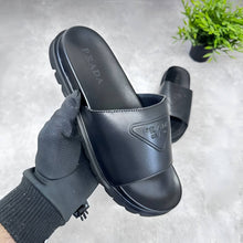 Load image into Gallery viewer, Slipper