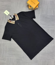 Load image into Gallery viewer, T-shirt