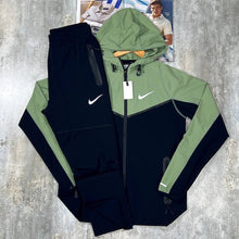 Load image into Gallery viewer, Tracksuit men