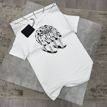 Load image into Gallery viewer, Tshirt