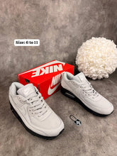 Load image into Gallery viewer, Shoes