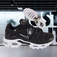 Load image into Gallery viewer, Shoes