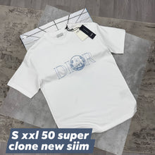 Load image into Gallery viewer, Tshirt