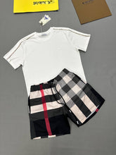 Load image into Gallery viewer, T-shirt