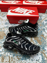 Load image into Gallery viewer, Shoes men
