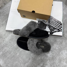 Load image into Gallery viewer, Slipper