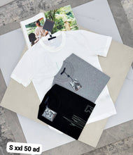 Load image into Gallery viewer, Tshirt
