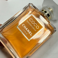 Load image into Gallery viewer, Perfume
