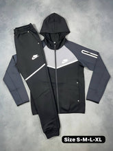 Load image into Gallery viewer, Tracksuit men