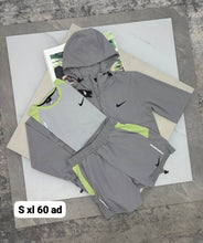 Load image into Gallery viewer, Tshirt