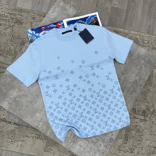 Load image into Gallery viewer, T-shirt