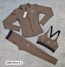 Load image into Gallery viewer, Tracksuit