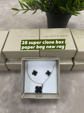 Load image into Gallery viewer, Necklace