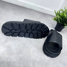 Load image into Gallery viewer, Slipper