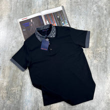 Load image into Gallery viewer, Tshirt