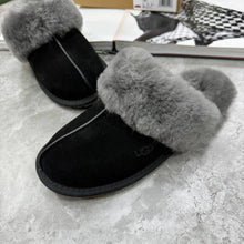 Load image into Gallery viewer, Slipper