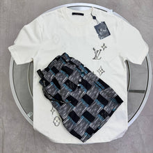 Load image into Gallery viewer, Tshirt