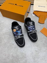 Load image into Gallery viewer, Shoes