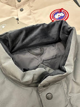 Load image into Gallery viewer, Jacket