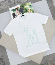Load image into Gallery viewer, Tshirt