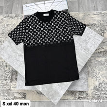 Load image into Gallery viewer, Tshirt
