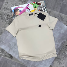 Load image into Gallery viewer, T-shirt