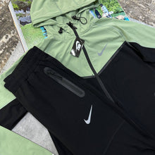 Load image into Gallery viewer, Tracksuit men