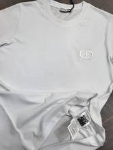 Load image into Gallery viewer, T-shirt