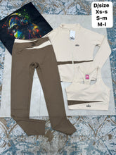 Load image into Gallery viewer, Tracksuit