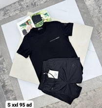 Load image into Gallery viewer, Tshirt
