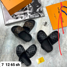 Load image into Gallery viewer, Slipper