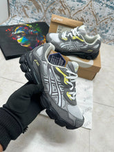 Load image into Gallery viewer, Shoes