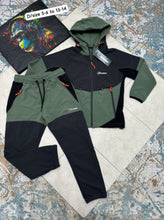 Load image into Gallery viewer, Tracksuit