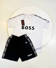 Load image into Gallery viewer, Tshirt