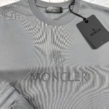 Load image into Gallery viewer, T-shirt