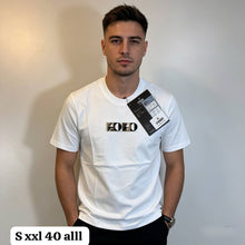 Load image into Gallery viewer, Tshirt